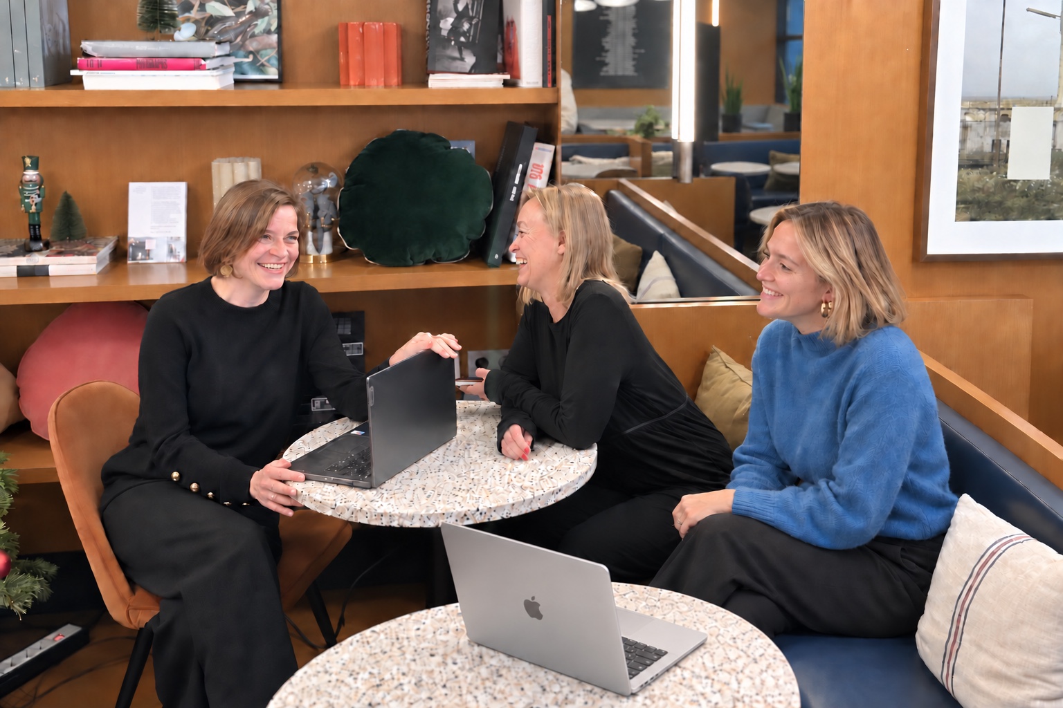 Illustration of three Selected4You talent agents talking at Le Bureau